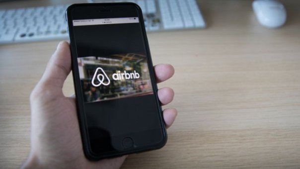 Ako Airbnb predražilo pobyt rodine na ich vlastnej chatke o 100 eur
