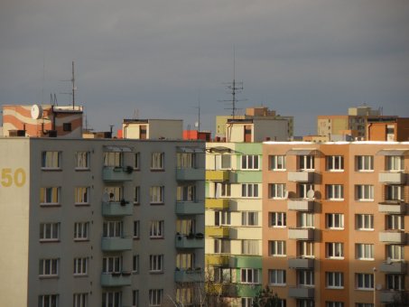 Slovensko v urbanizácii zaostáva, počet Slovákov žijúcich v mestských centrách sa znížil o štvrtinu