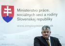 Dohodári stratili atraktívnosť (Hospodárske noviny)