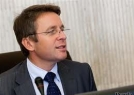 Ministri ignorujú škrty. Mikloš ich chce tri dni pred voľbami (Hospodárske noviny)
