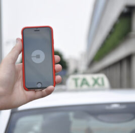 Neodplašme Uber a Taxify zo Slovenska