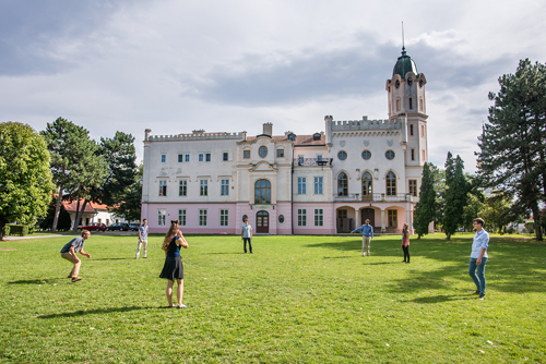 INESS na Kolégiu Antona Neuwirtha