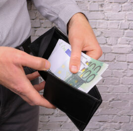 Now Is Best Time for Slovakia to Do Away with Semi-Gross Wage