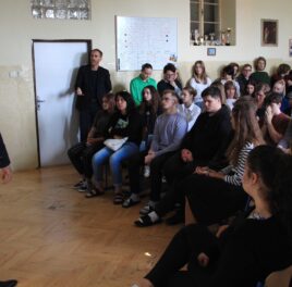 Diskusia na Gymnáziu Pierra de Coubertina v Piešťanoch