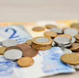 Slovenská minimálna mzda kráča gréckou cestou