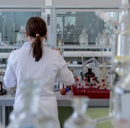 Poručíme vetru, dažďu a podielu žien v inžinierstve a matematike