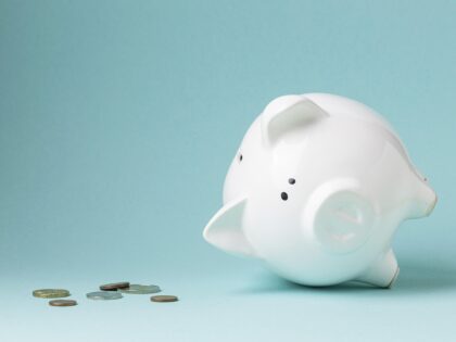 Konsolidačný balík síce zníži deficit, ale neozdraví verejné financie. Zato spomalí ekonomický rast a rast miezd