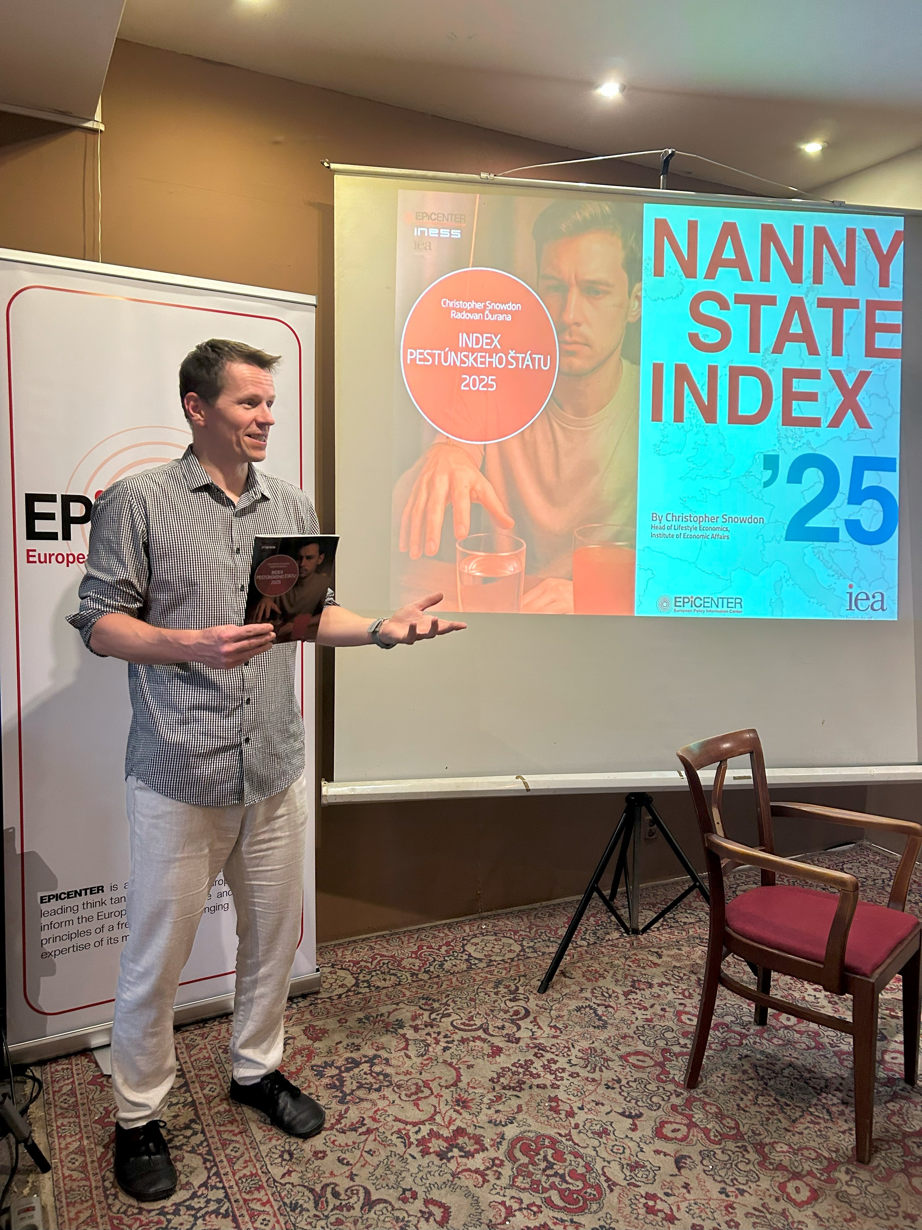 Ekonomické reči: Chce štát vychovávať dospelých ako deti?
