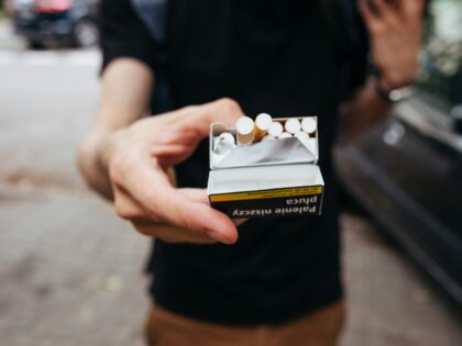 Vysoké dane na cigarety v Európe sú voda na mlyn čiernemu trhu