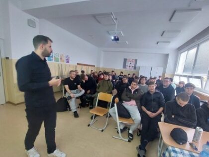 Prednáška Cena štátu na SOŠ automobilovej